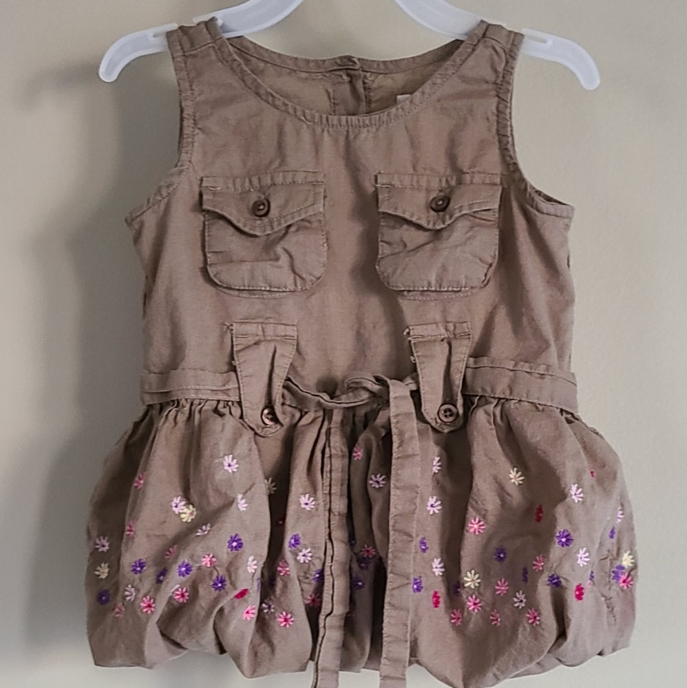 Adorable cotton sleeveless baby dress with embroidered flowers